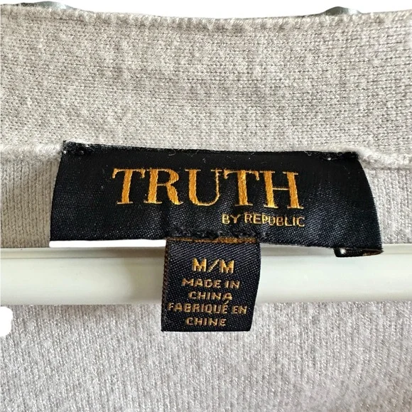 Truth by Republic Cardigan Size Medium - Picture 7 of 9